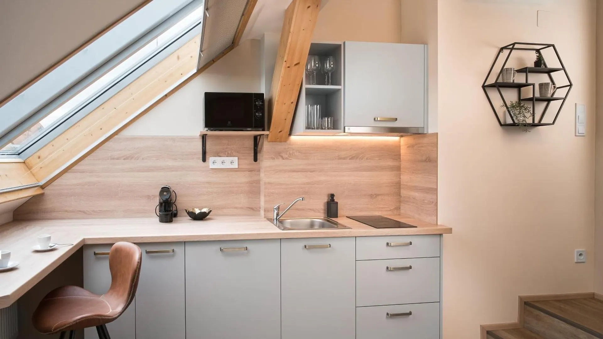 Theatre 9 Apartments By Adrez Prague